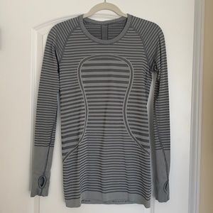 Long sleeve lululemon top